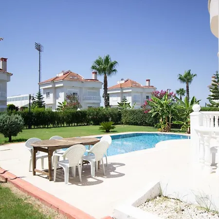 Vilă Golf Village *